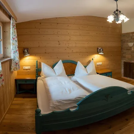 Fruehstueckspension Haus Mayr 3*